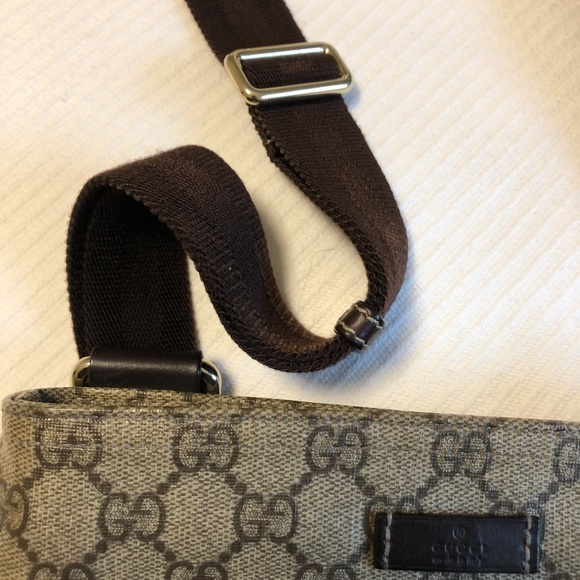 Gucci crossbody messenger bag - Picture 2 of 4